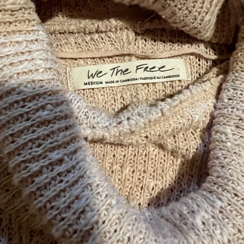 We The Free Free People Tommy Turtleneck Sweater. Size medium - Picture 6 of 6